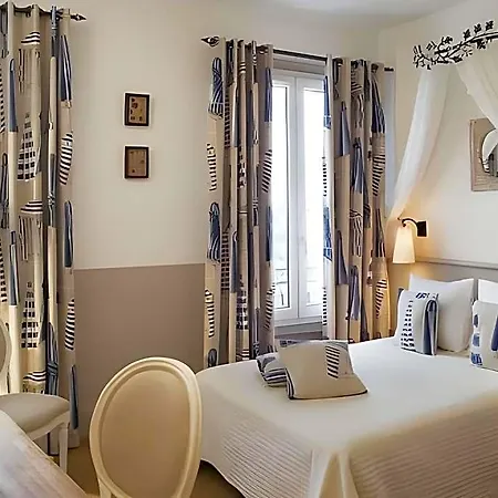 Le Hotel 3*