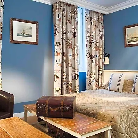 Le Hotel 3*